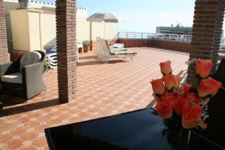 Apartamento Gran Ático al lado de la playa Torrox Exterior foto