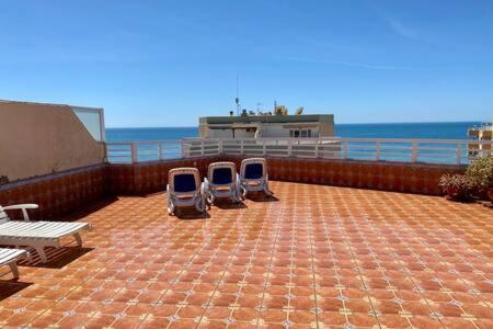 Apartamento Gran Ático al lado de la playa Torrox Exterior foto