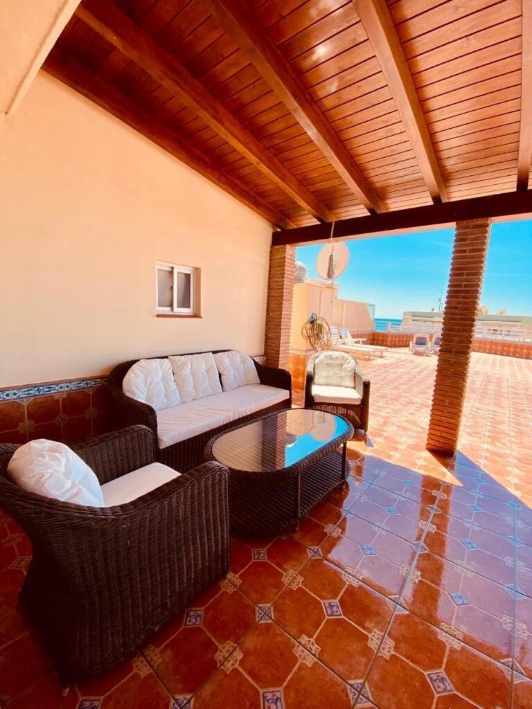 Apartamento Gran Ático al lado de la playa Torrox Exterior foto